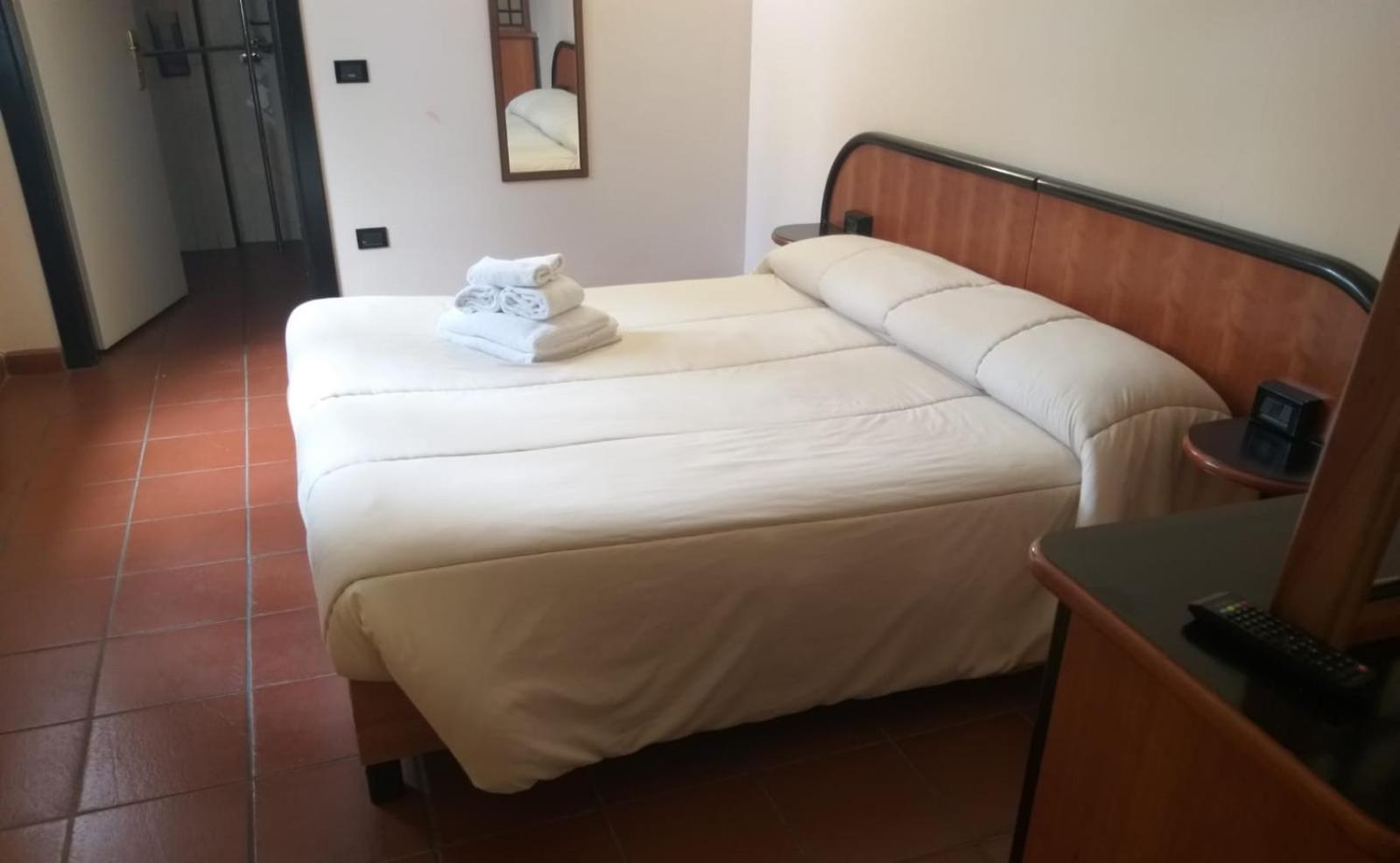 Lh Albergo Il Picchio Pescasseroli Luaran gambar