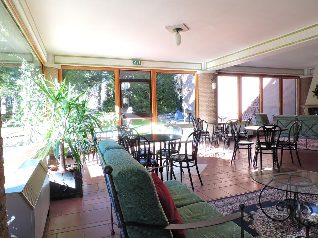 Lh Albergo Il Picchio Pescasseroli Luaran gambar